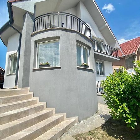 Anca’s home Oradea Exterior foto