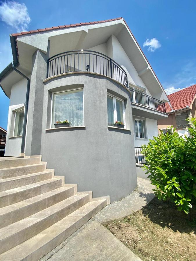 Anca’s home Oradea Exterior foto